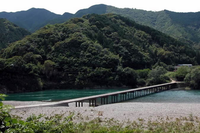 勝間（鵜の江）沈下橋