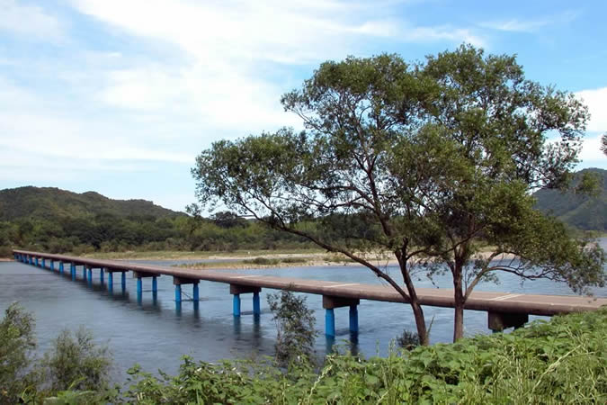 今成（佐田）沈下橋